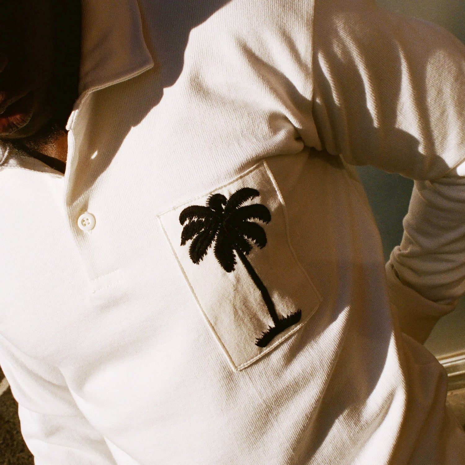 Male model wearing the Fiji 1924 Rugby.