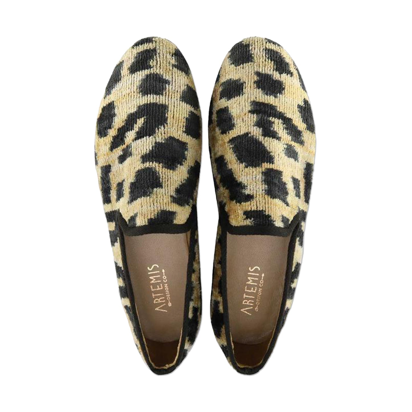 Handmade velvet smoking shoes.