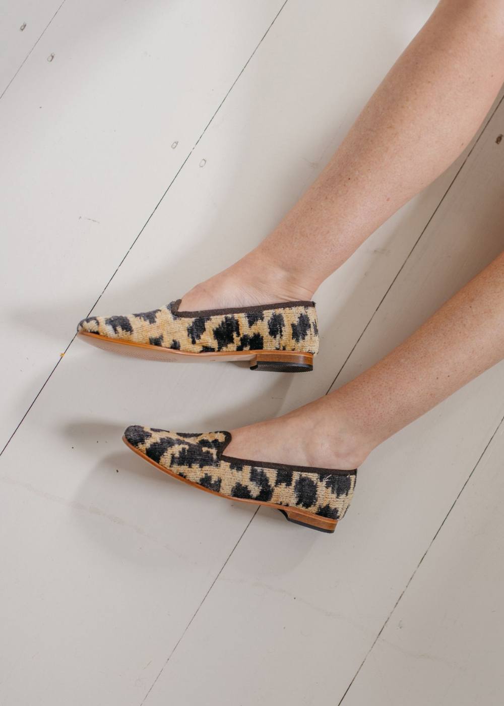 Handmade velvet smoking shoes.