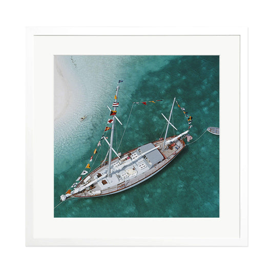 Slim Aarons "Traveller II" Framed Print