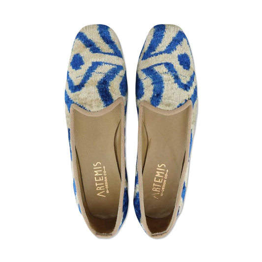 Handmade velvet smoking shoes.